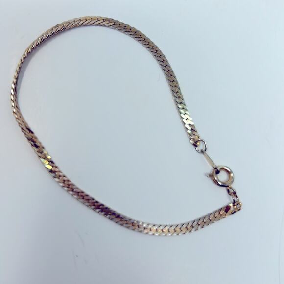 Herringbone Korean Gold Tone Chain Bracelet Size 7 Inches - Picture 8 of 8
